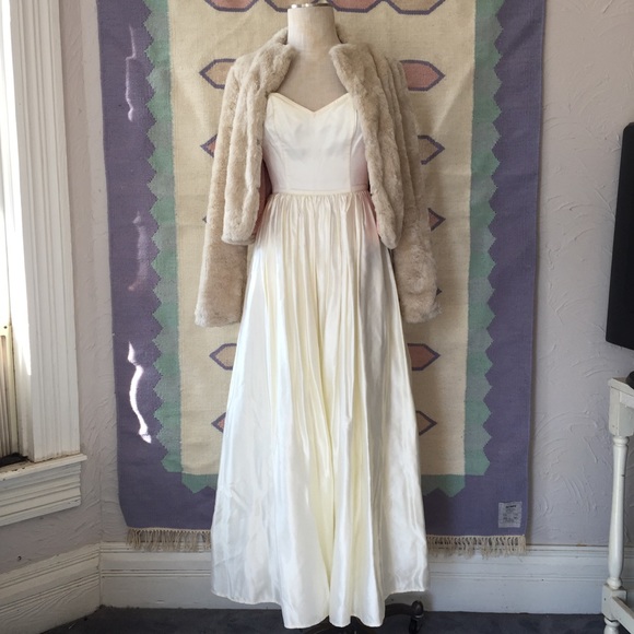 Vintage Dresses & Skirts - Vintage Gunne Sax Cream Strapless Dress